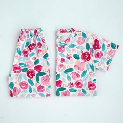 لباس کودک ست تیشرت و شلوارک کُ کُ Coco طرح گل صورتی