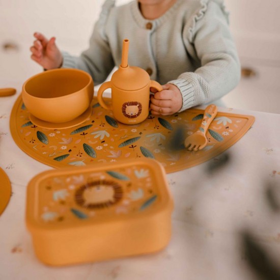 خرید اینترنتی لانچ باکس سیلیکونی طرح شیر ساسی Sassi | فروشگاه اینترنتی سیسمونی و اسباب بازی بیبی پرو