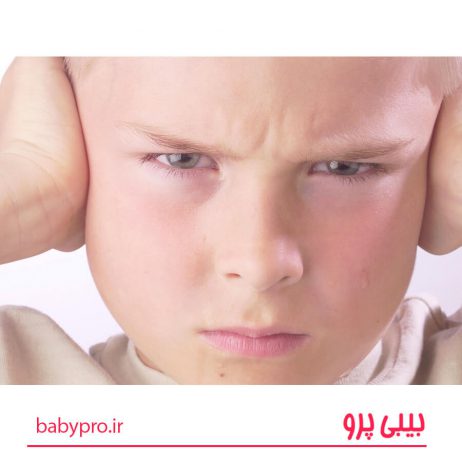 اختلال وسواس فکری عملی در کودکان به صورت تفکرات مزاحم و تکرار کلیشه وار رفتارهای خاصی بروز می کند که موجب نگرانی آنان می شود. اینگونه افکار ناخواسته بوده و همیشه مزاحم و ناراحت کننده هستند. رفتار و عادت های وسواسی، اعمالی هستند که کودک آن ها را بارها و بارها تکرار می کند. 
