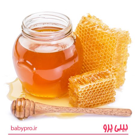 به هرحال، در صورتی که متوجه خوردن عسل در کودکان اطراف خود شدید، به این موضوع بسیار ضروری و فوری واکنش دهید و او را به نزدیک ترین مرکز درمانی برسانید. پزشک مورد نظر را در جریان دادن عسل به نوزاد قرار دهید و علائم ابتدایی را به او بازگو کنید. اگر نوزاد را سریعاً و به موقع به مرکز درمانی برسانید،‌ خطری او را تهدید نخواهد کرد. ولی به هرحال فرآیند درمان مصرف عسل برای نوزاد ممکن است تا ۱ ماه به طول بینجامد و نوزاد حدود ۱ ماه در بخش ICU بیمارستان بستری باشد.